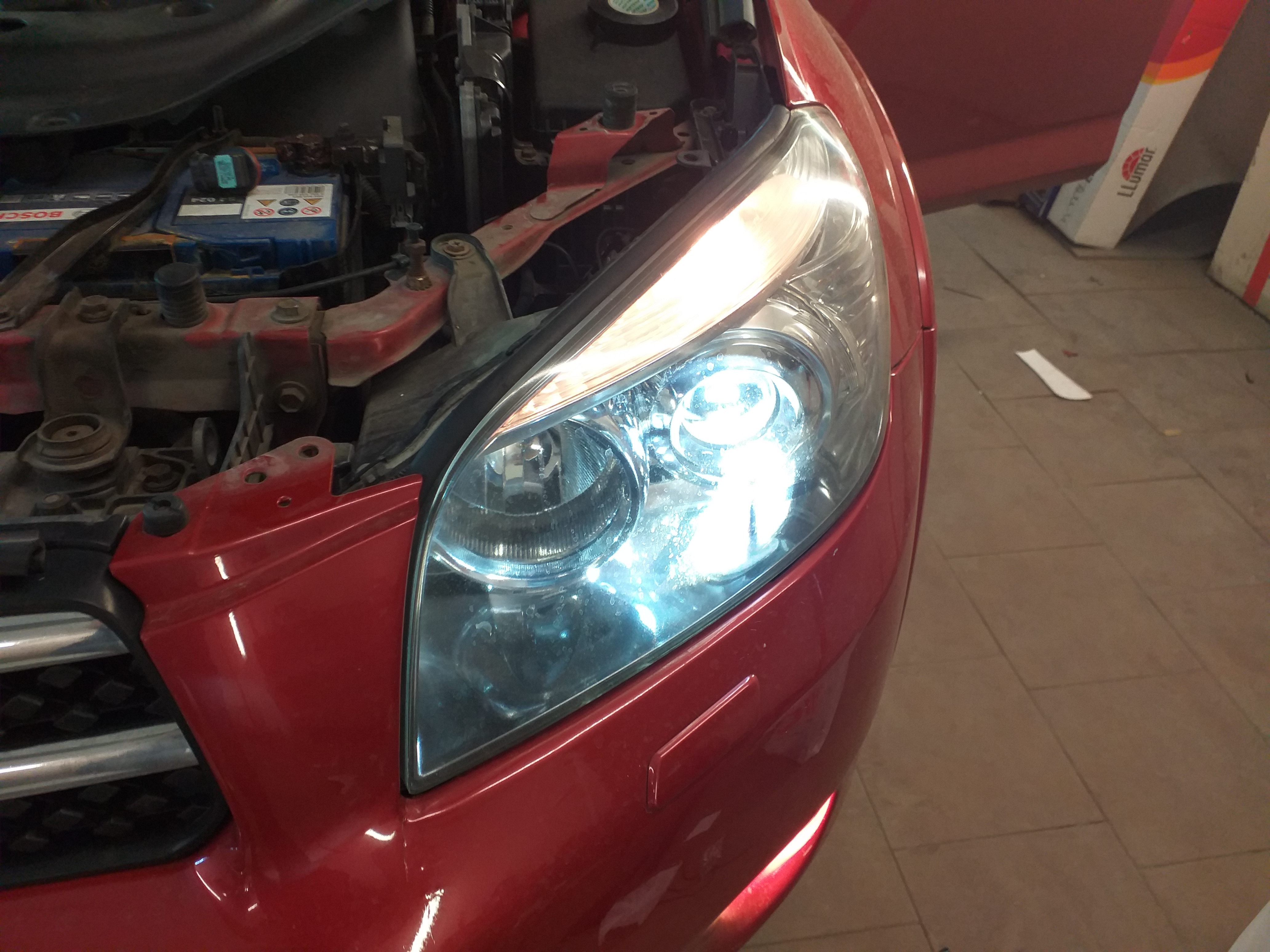 Установка ксенона на Toyota RAV4