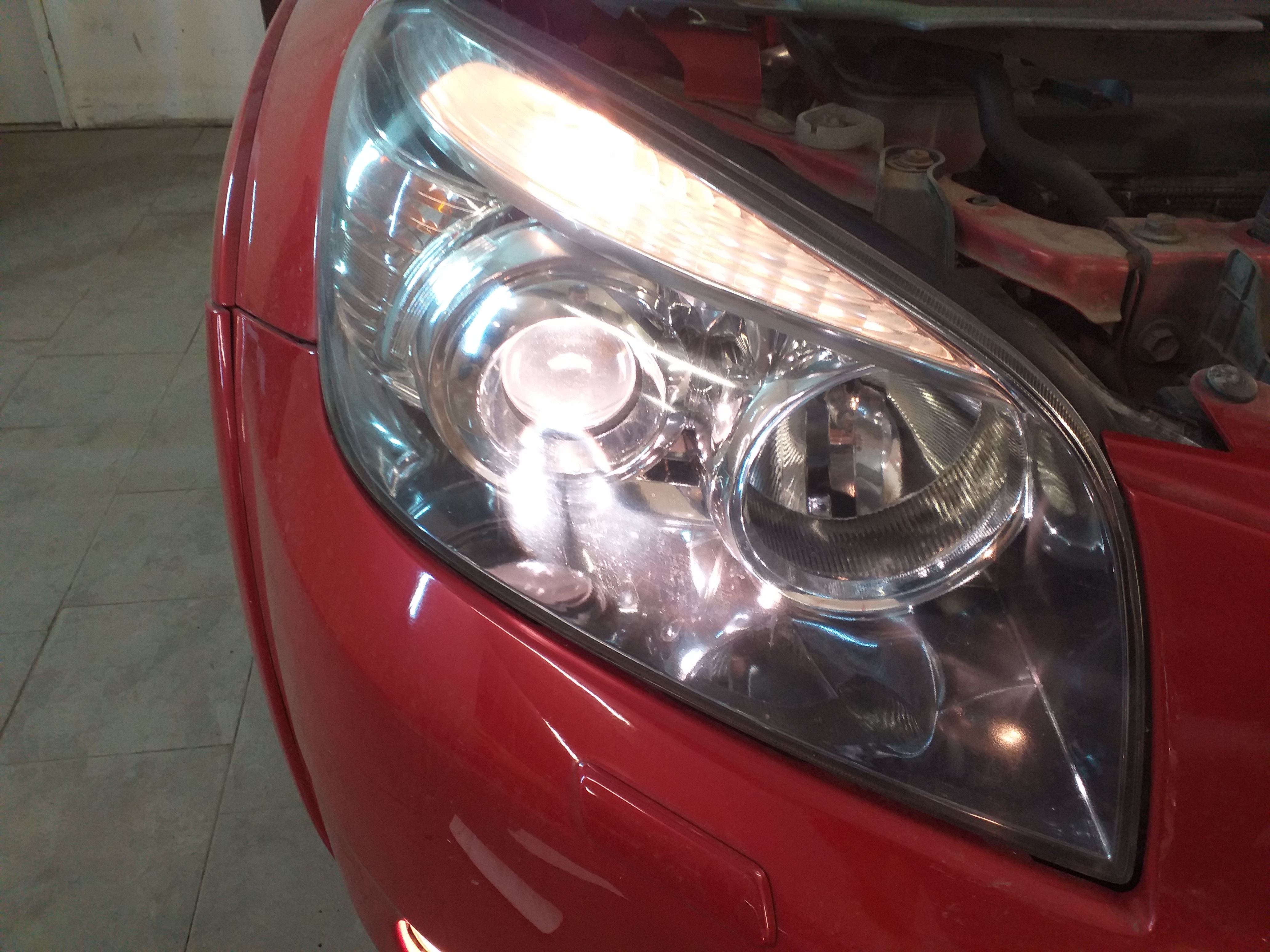 Установка ксенона на Toyota RAV4