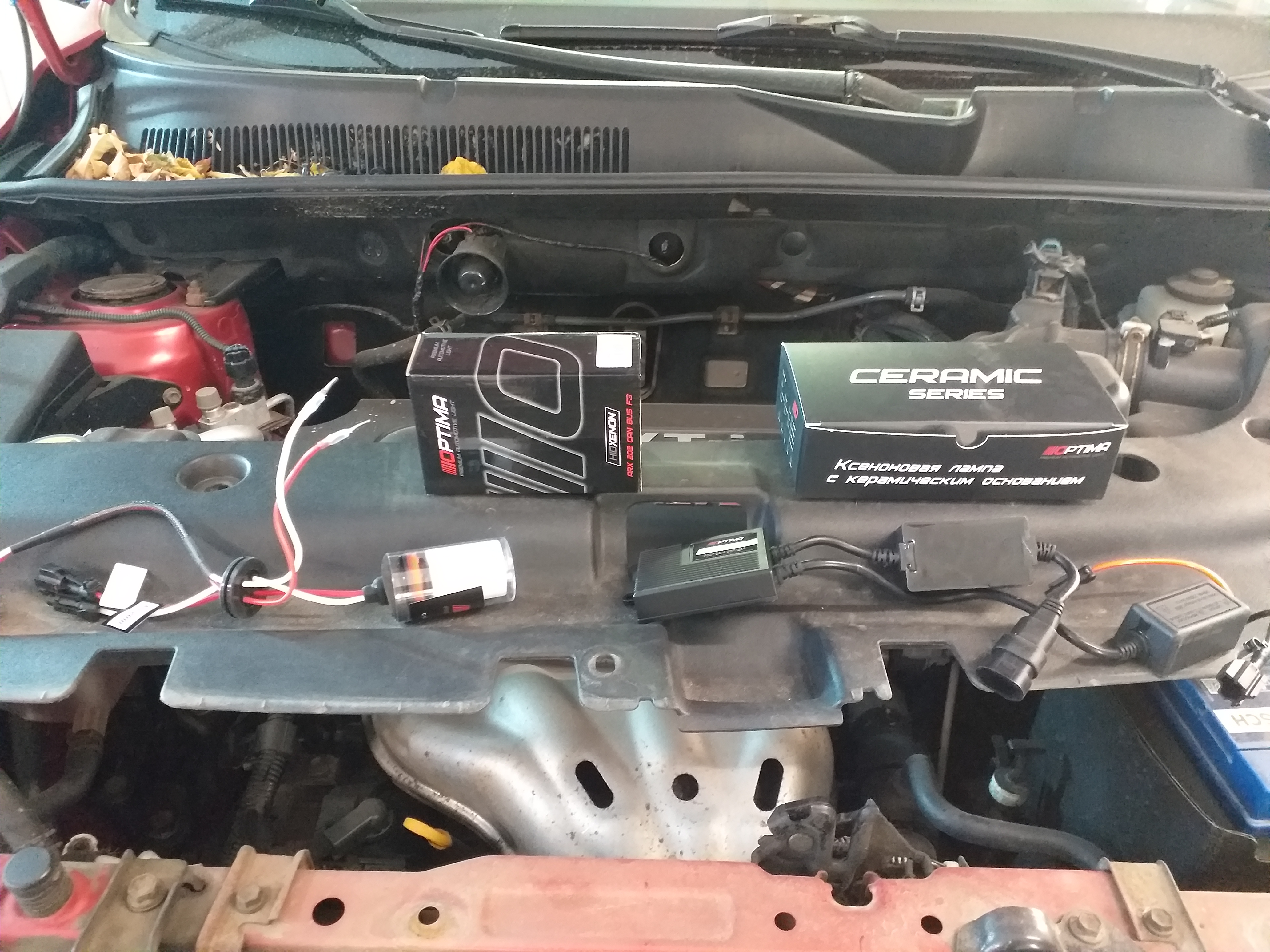Установка ксенона на Toyota RAV4