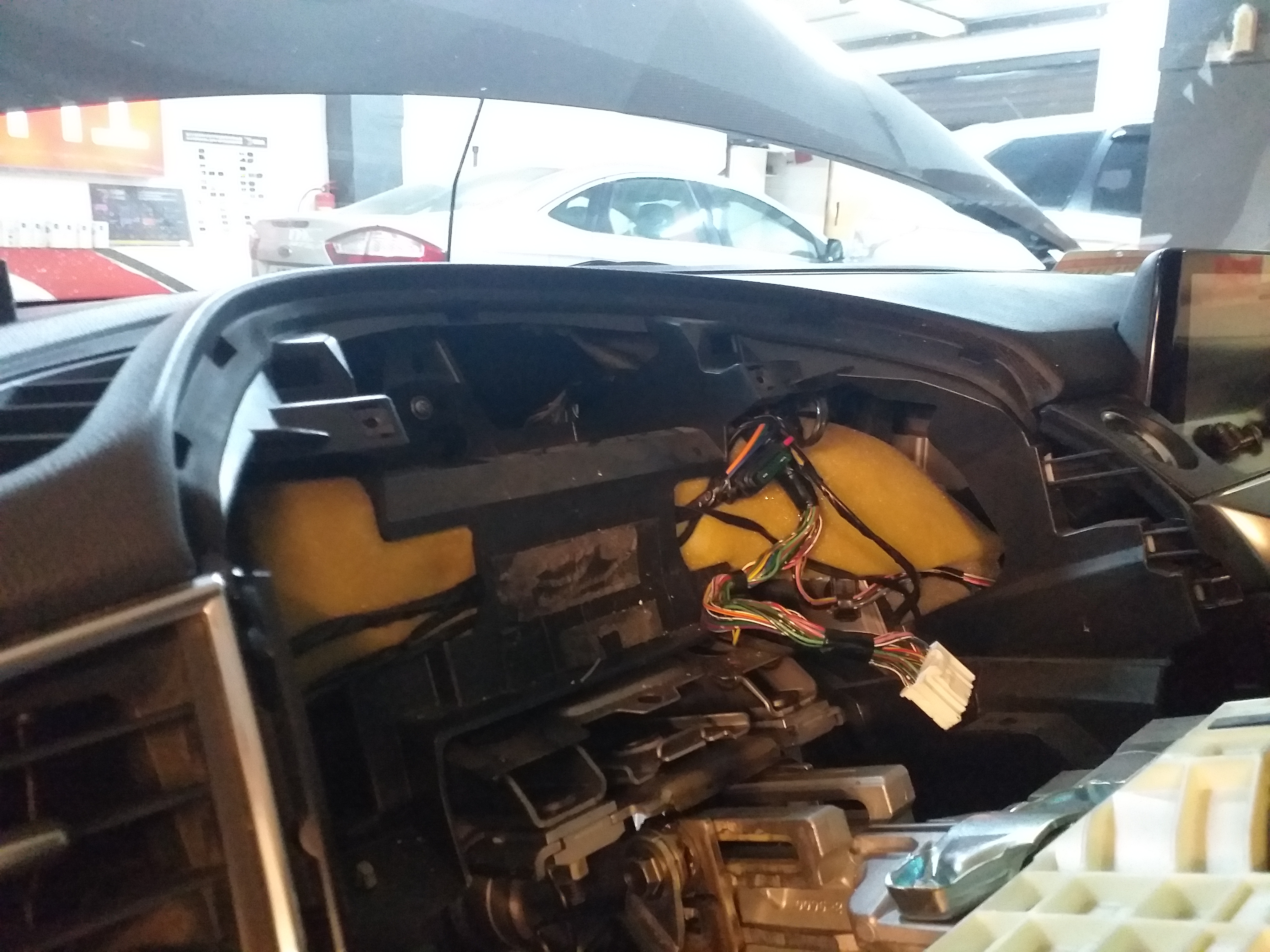 Установка сигнализации StarLine с96 на Mazda 6