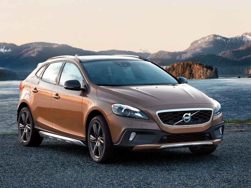 Оклейка винилом крыши на Volvo 40