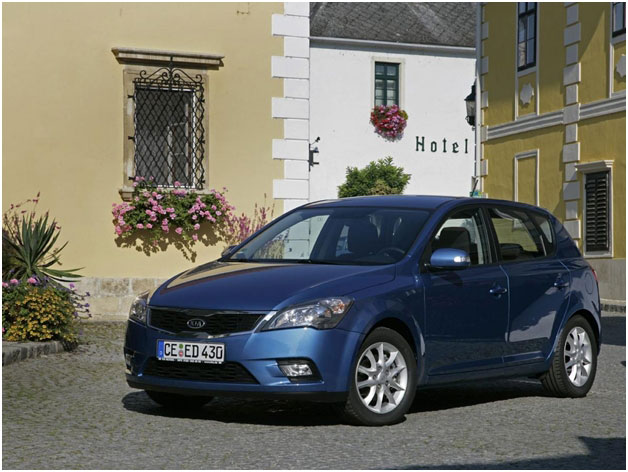 Скрытая установка видеорегистратора на Kia Ceed