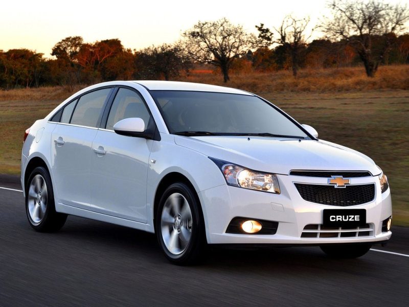 Шумоизоляция дверей и арок на Chevrolet Cruze