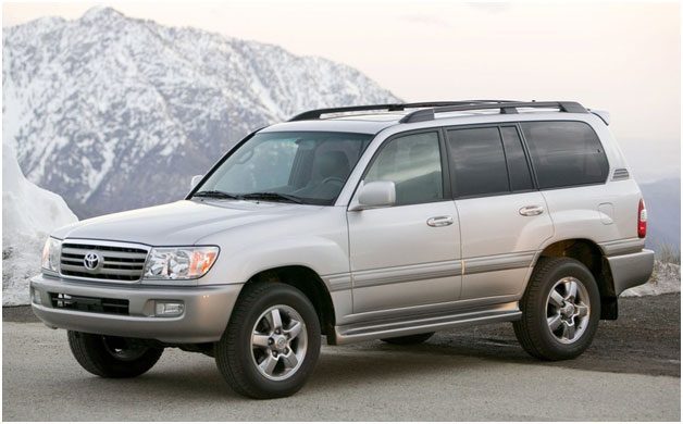 Установка камеры заднего вида на Toyota Land Cruiser 100